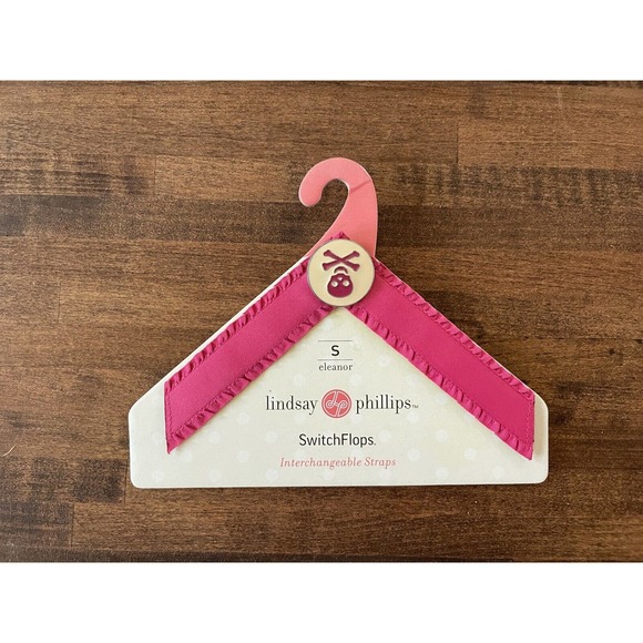 BNWT LINDSAY PHILLIPS SWITCHFLOPS HOT PINK RUFFLE W/ SKULL -ELEANOR- SIZE SMALL - Picture 1 of 2